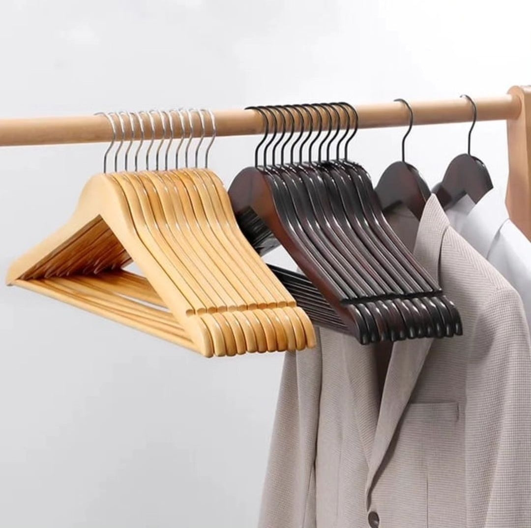 Skanto | 10 Stück Holzkleiderbügel