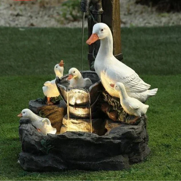 Skanto | Lunaverde Solar Deko Ente & Eichhörnchen | Gartenfigur mit LED-Licht | Wetterfestes Harz | Für Terrasse & Balkon