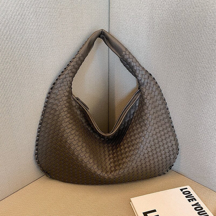 Skanto | Elegante Leder-Umhängetasche