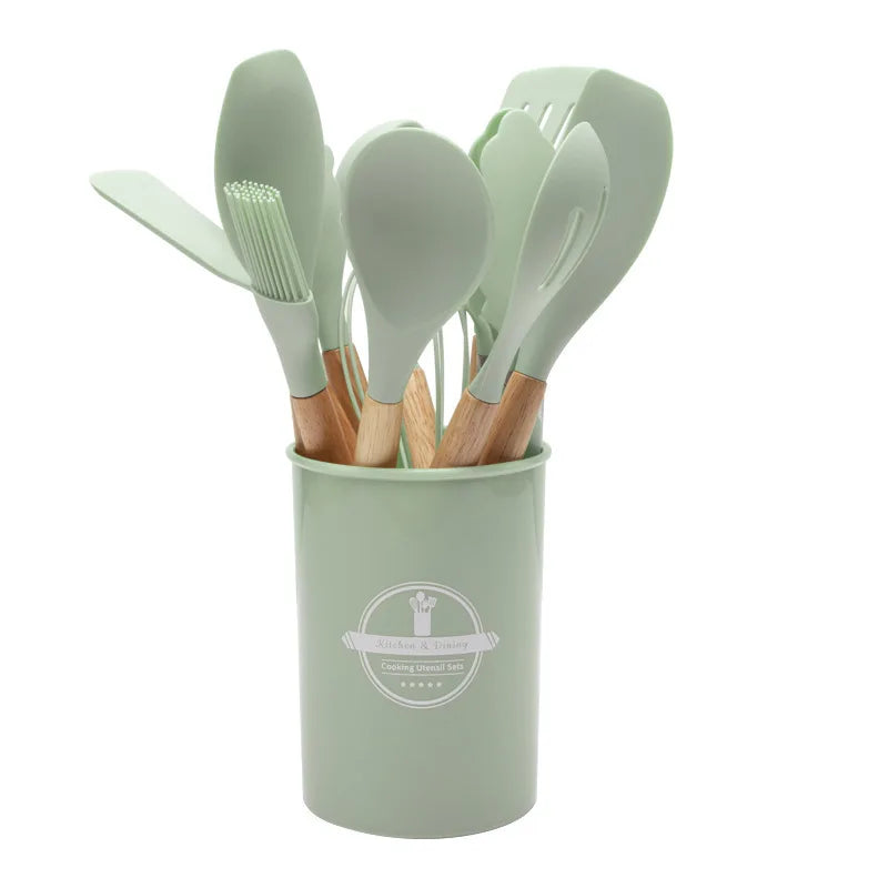 Skanto | Culinora Silikon Küchenutensilien-Set | Hitzebeständig bis 230°C | 12-teilig mit Holzgriffen | Schneebesen, Spatel, Zange & Mehr