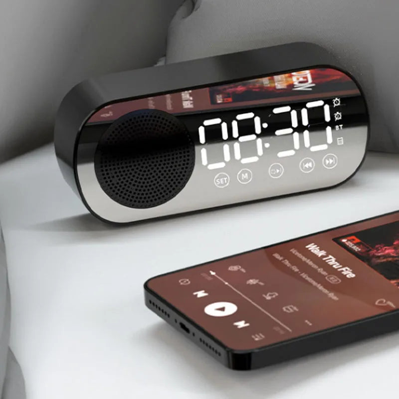 Skanto | Digitaler Wecker mit Bluetooth Lautsprecher und FM Radio