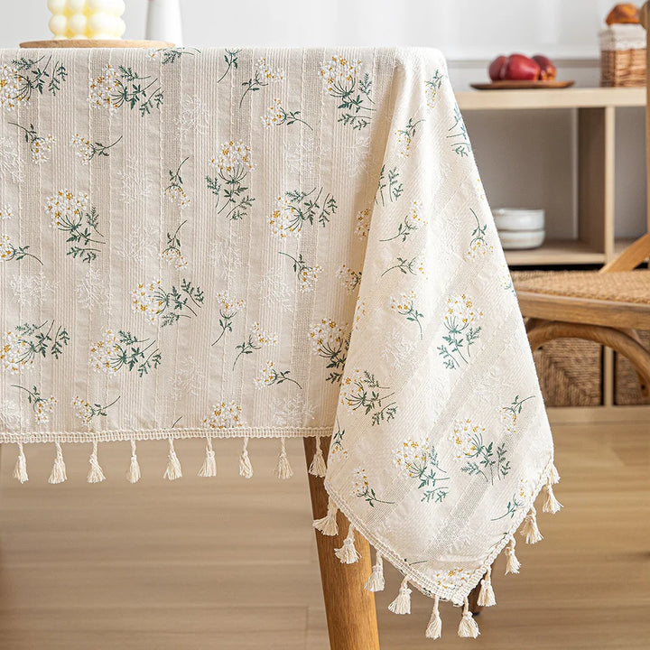 Skanto | Blumige Tischdecke
