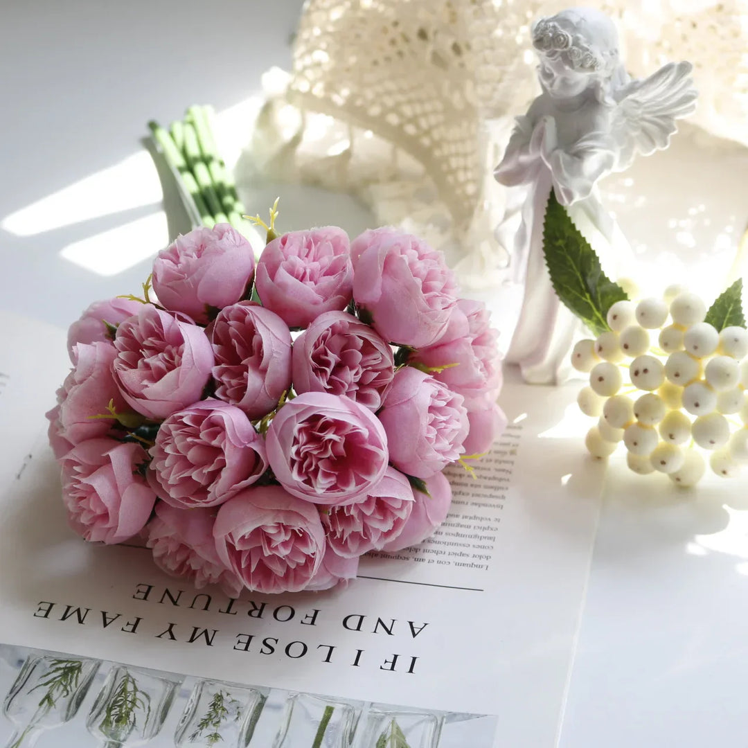 Strauß mit 20 künstlichen Rosen und Pfingstrosen