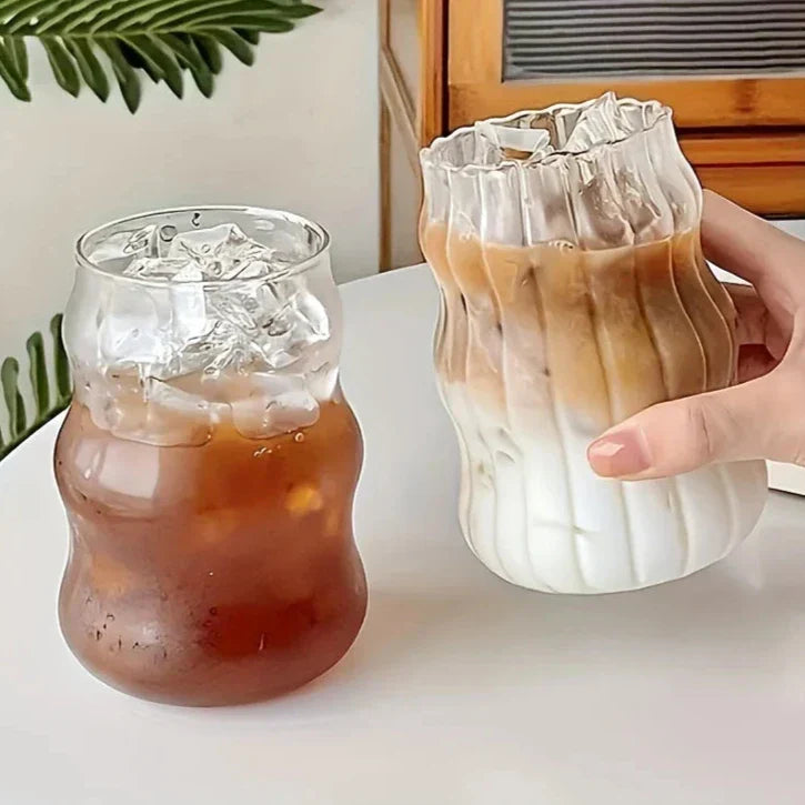 Skanto Hitzebeständiges Glasset | 4 Stück | Geripptes Design | Doppelwandig | Elegante Trinkgläser