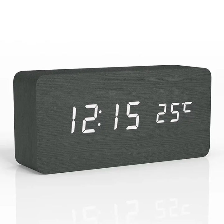 Skanto | Sandsberg Holz Digitalwecker | LED-Anzeige | Modernes Design | Geräuschlos | Umweltfreundlich