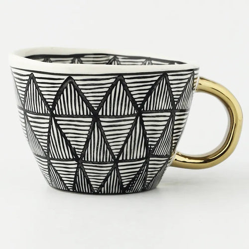 Skanto | GeoMug Designer-Taschen & Tassen | Stilvolle Keramik | Moderne geometrische Muster