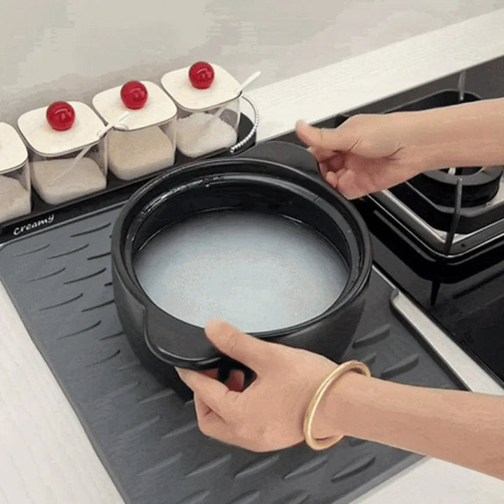 Skanto | Silicool Wasserablaufende Silikon-Trockenmatte – Hitzebeständig, Rutschfest & Multifunktional