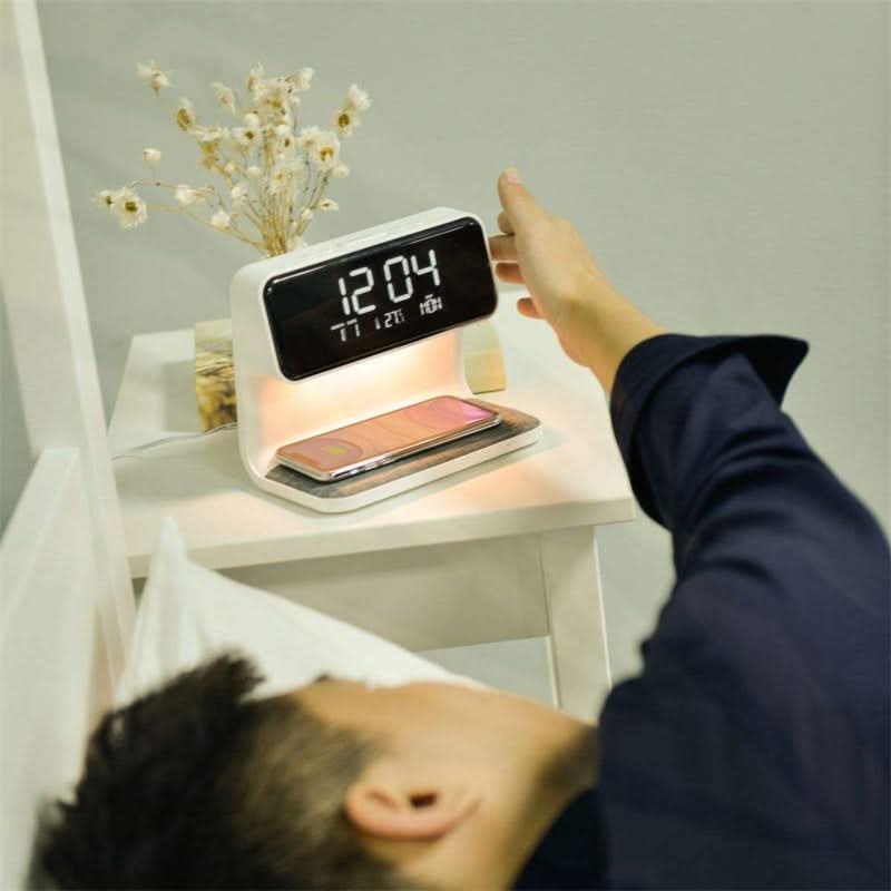 Skanto | Klar LCD Wecker mit Dimmfunktion