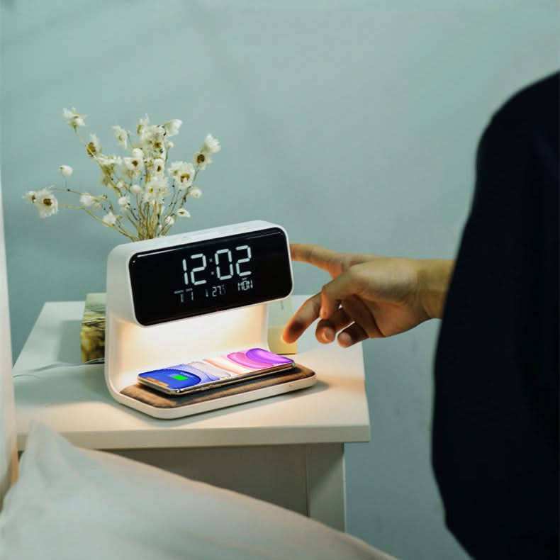 Skanto | Klar LCD Wecker mit Dimmfunktion