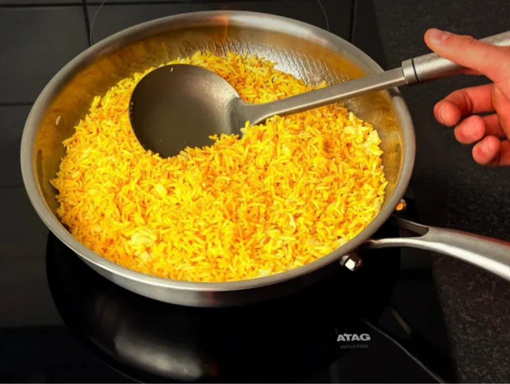 Skanto | Titan Premium Bratpfanne – Unbeschichtete, gehämmerte Titanpfanne für alle Herdarten, inklusive Induktion