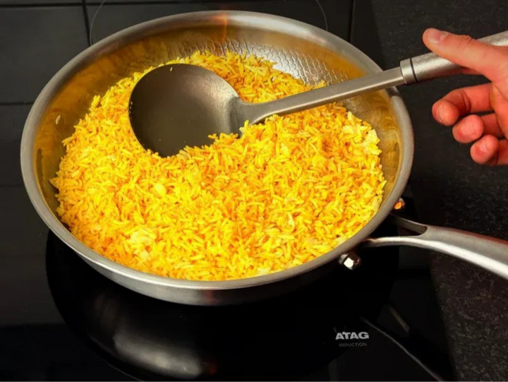 Skanto | Titan Premium Bratpfanne – Unbeschichtete, gehämmerte Titanpfanne für alle Herdarten, inklusive Induktion