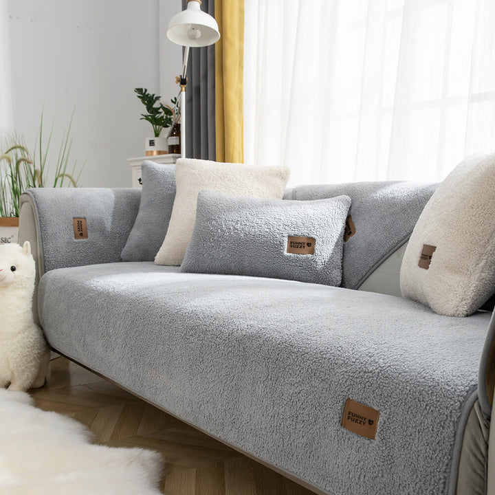 Skanto | Wasserdichter Fleece-Sofabezug, rutschfest, waschbar