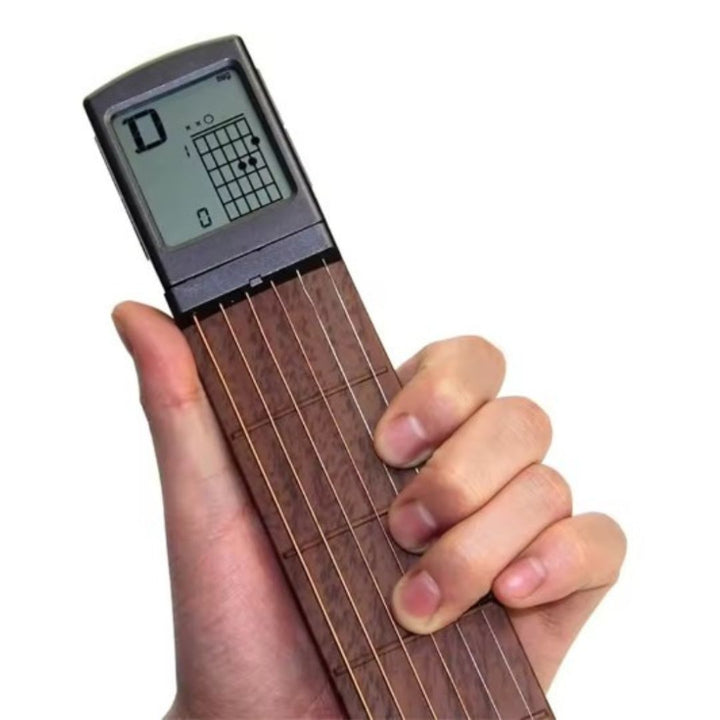 Skanto | Lernen und Üben ohne eine vollwertige Gitarre