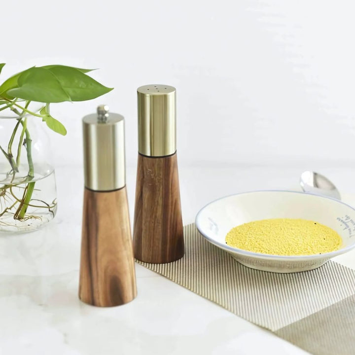 Skanto | Elegantes Salz- und Pfeffermühlen-Set aus Holz