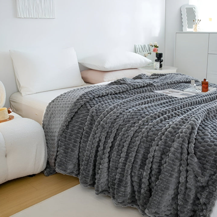 Kuscheldecke aus Mikrofaser – superweich und warm für Sofa und Bett