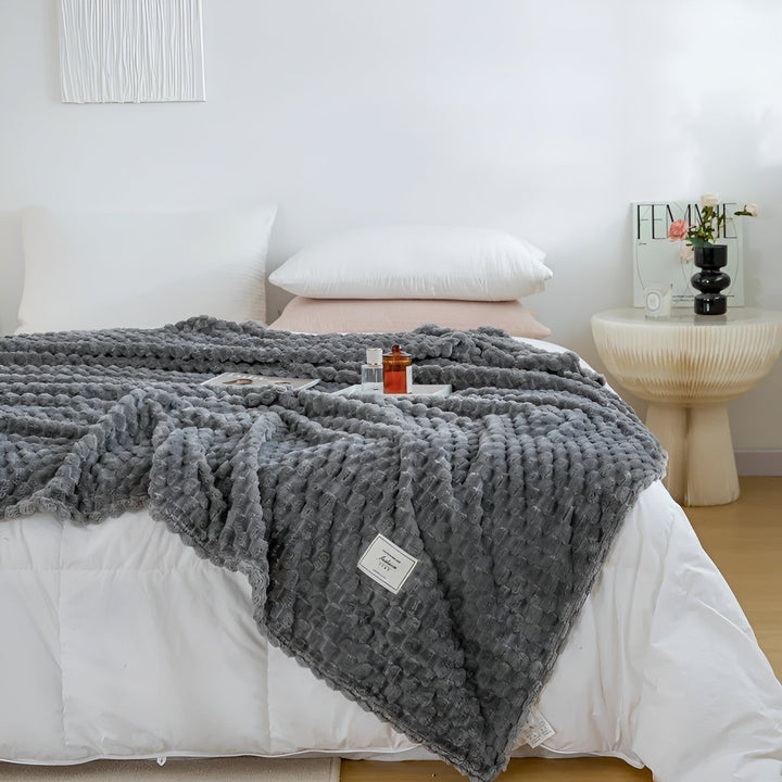 Kuscheldecke aus Mikrofaser – superweich und warm für Sofa und Bett