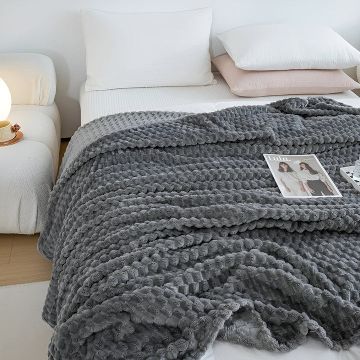 Kuscheldecke aus Mikrofaser – superweich und warm für Sofa und Bett