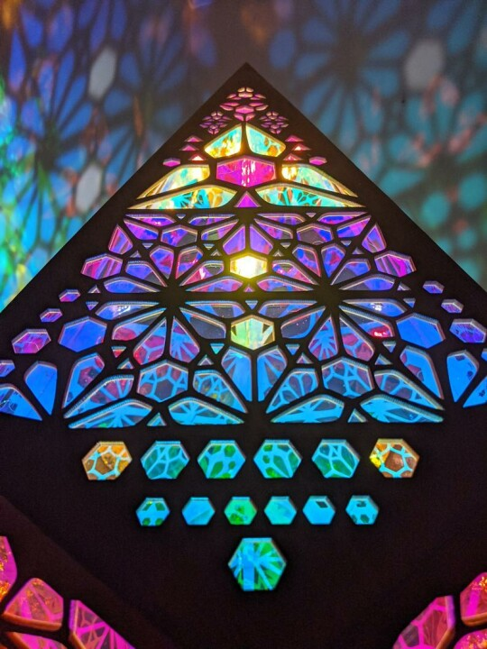Skanto | LED-Tischlampe im Glasblock-Stil - LumiAura