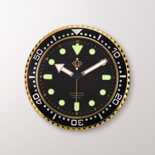 Skanto | Stille leuchtende Wanduhr