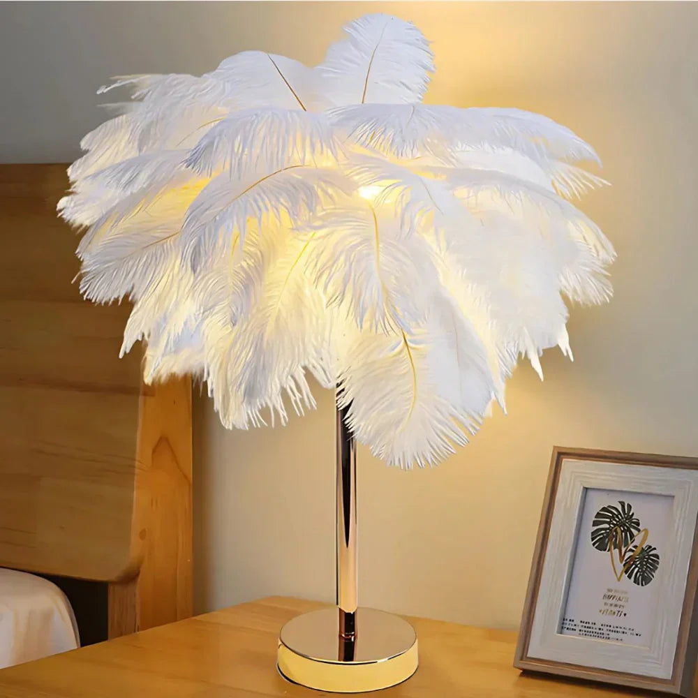 Skanto | Atmosphärische Federpalmenlampe - LumaPalm