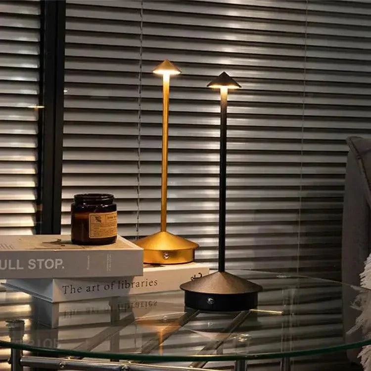 Skanto | BeamLuxe - Elegante kabellose Tischlampe