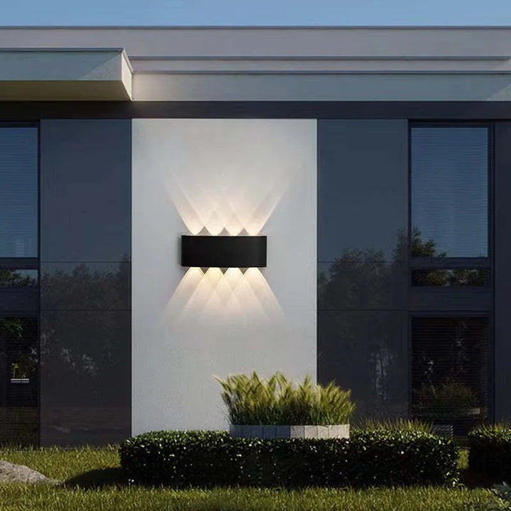 Skanto | Moderne weiße LED wasserdichte Wandleuchte