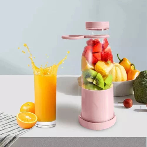 Skanto | Kompakter tragbarer Smoothie-Mixer mit Fruchtbehälter und Trinkdeckel