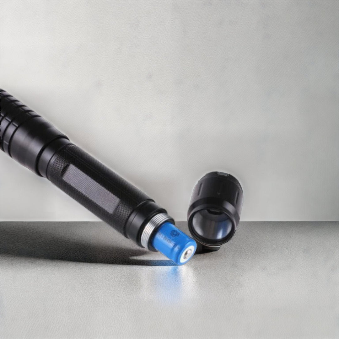 Skanto | Laser-Taschenlampe Blauer Strahl Taktische Outdoor-Taschenlampe