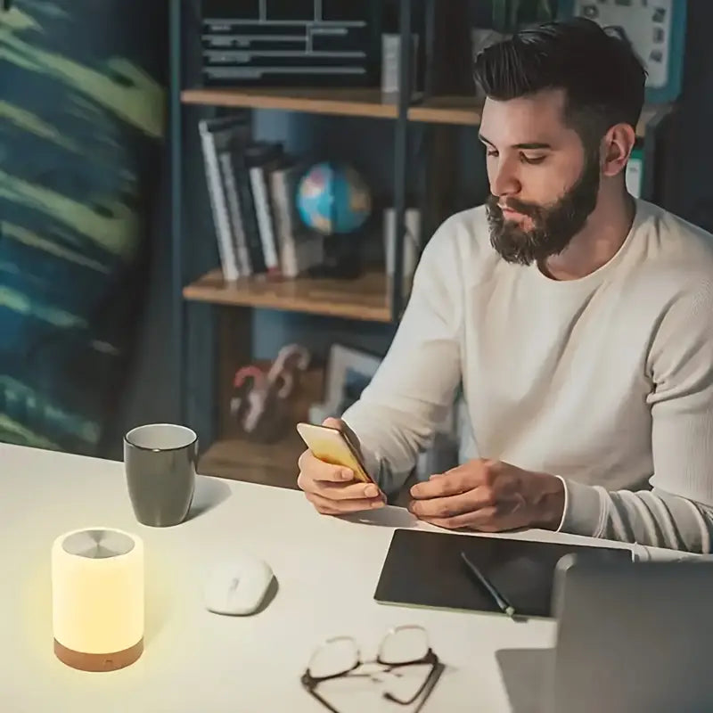 Skanto | Dimmbares LED-Nachtlicht mit modernem Design und Farbwechsel
