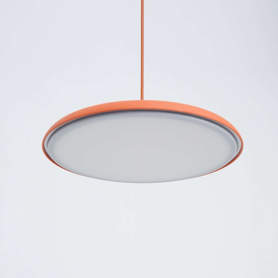 Skanto | Moderne Pendelleuchte mit schlichtem Design für zeitgenössische Interieurs