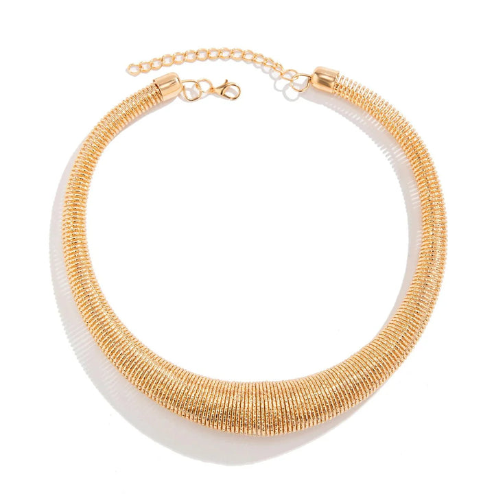 Skanto | Klassische klobige strukturierte Choker-Halskette