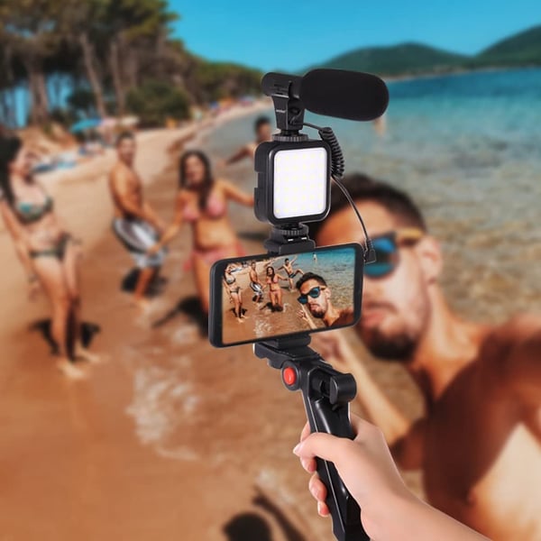 Skanto | Professionelles Video-Mikrofon-Kit mit Ständer und LED-Videoleuchte