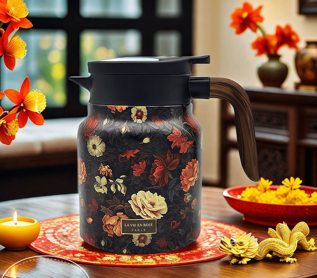 Skanto | Vintage Teekanne mit Blumenmuster – Integriertes Teesieb