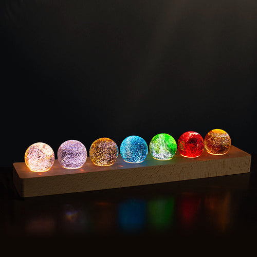 Skanto | Lumea Kristall-Tischlampe – Schaffen Sie eine magische und entspannende Atmosphäre