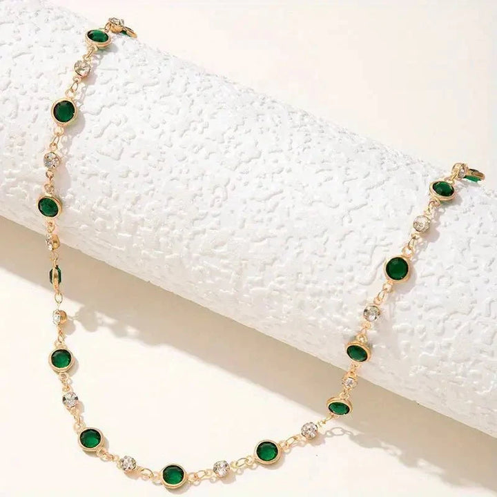 Skanto | Smaragd- und Diamant-Choker-Halskette mit Abständen