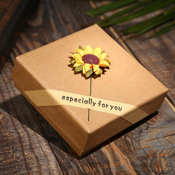 Skanto | „You Are My Sunshine“ Sonnenblumen-Anhänger (doppelt graviert)