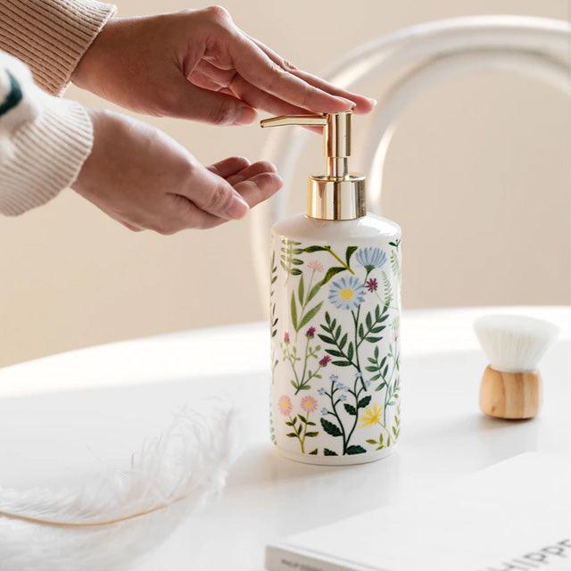 Skanto | Keramik-Seifenspender mit Blumenmotiv