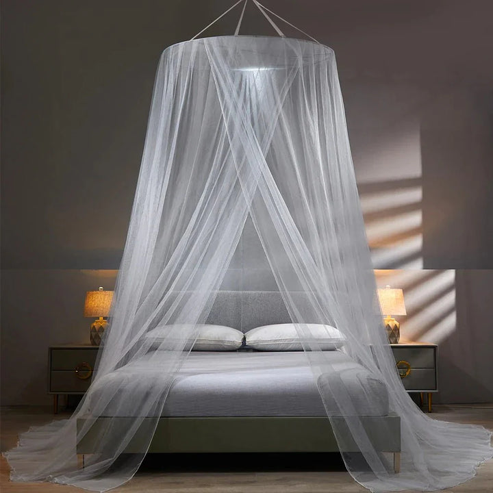 Skanto | DREAMSCREEN – Faltbares Moskitonetz für Bett & Camping-Schutz