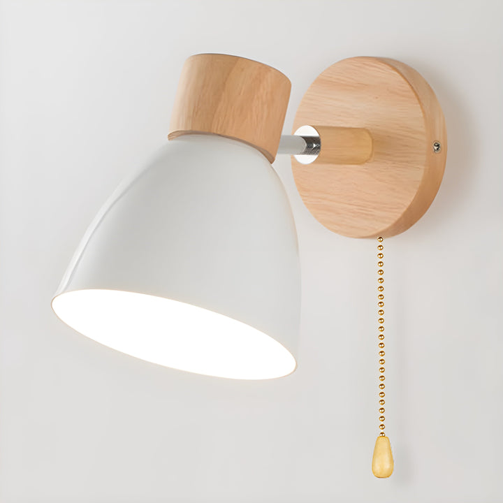 Skanto | Nordische Wandlampe aus Holz mit Schalter für das Schlafzimmer