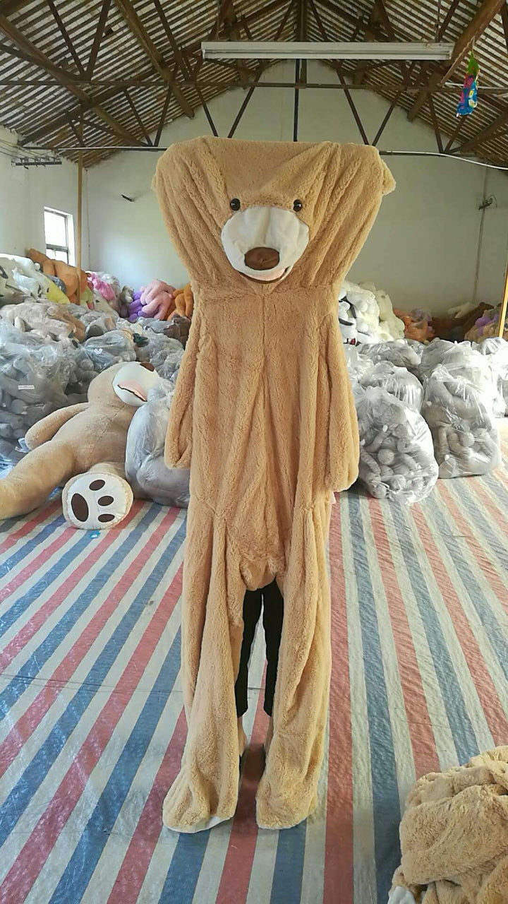 Skanto | Gigantischer Plüsch-Teddybär – HugHero