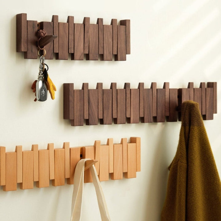 Skanto | Handgemachte Garderobe aus Holz im Klavierdesign | Einzigartiges Design mit 4-10 Haken für Flur, Schlafzimmer & Büro