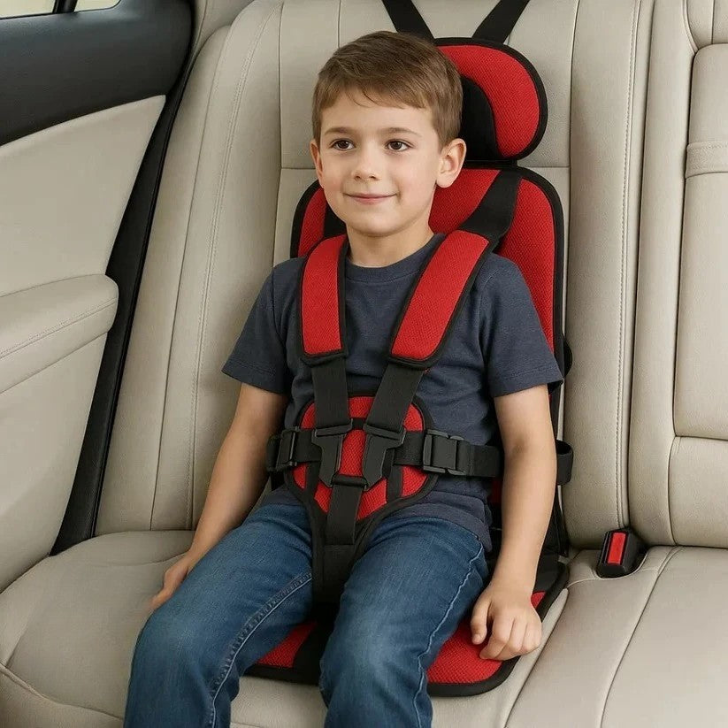 Skanto | Kompakter Reiseautositz für Kinder