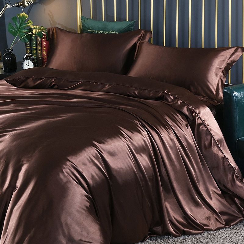 Skanto | Seiden-/Satin-Bettwäsche-Set (2x Kissenbezüge, 1x Laken, 1x Bettbezug)