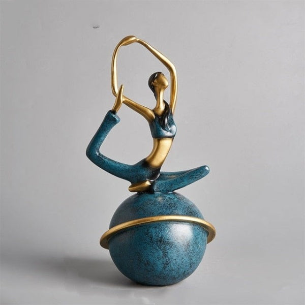 Skanto | Yoga-Frauenfigur-Skulptur