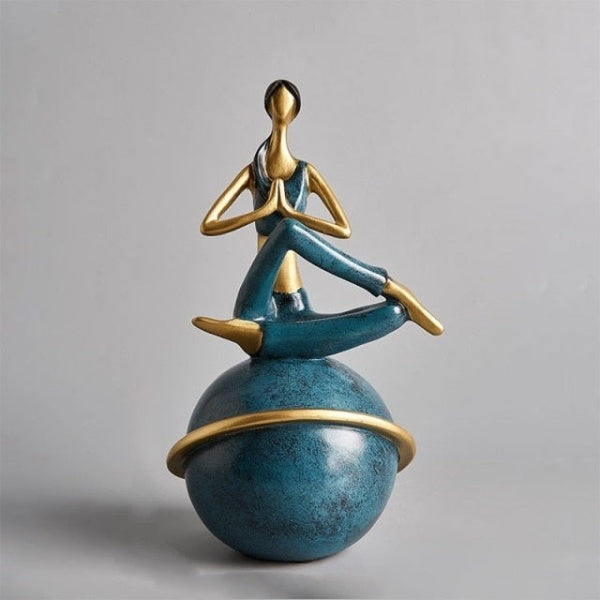 Skanto | Yoga-Frauenfigur-Skulptur