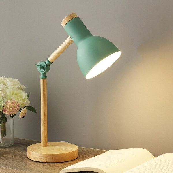 Skanto | Nordische LED-Schreibtischlampe aus Holz