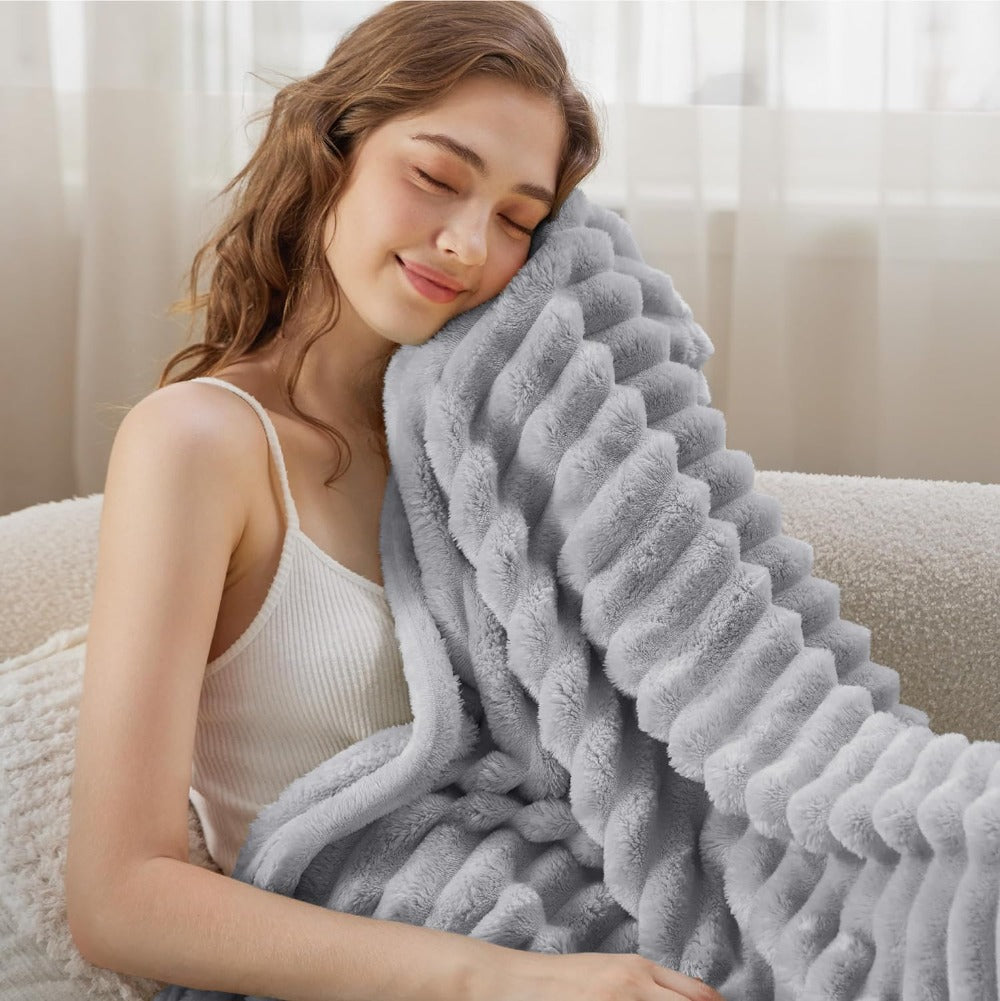 Skanto | EILA – Wolke Sieben Kuscheldecke