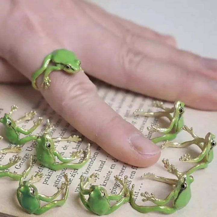 Skanto | Verspielter Mini-Frosch verstellbarer Ring für einzigartigen Stil