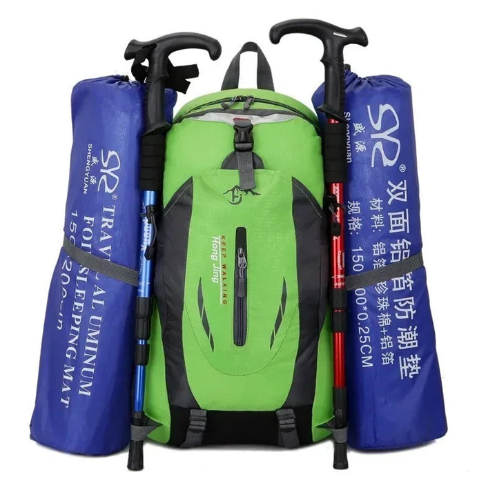 Skanto | Clotilde – Wasserdichter Outdoor-Reiserucksack mit mehreren Fächern