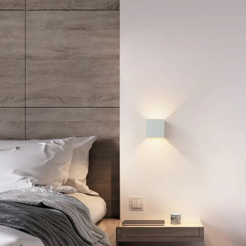 Skanto | Wiederaufladbare Wandlampe mit Sensor